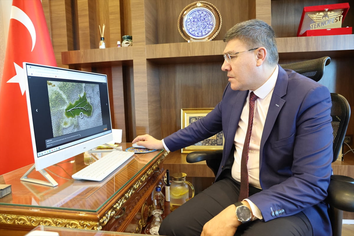 Burdur Mehmet Akif Ersoy Üniversitesi Rektörü Prof. Dr. Hüseyin Dalgar, Anadolu Ajansının (AA)...