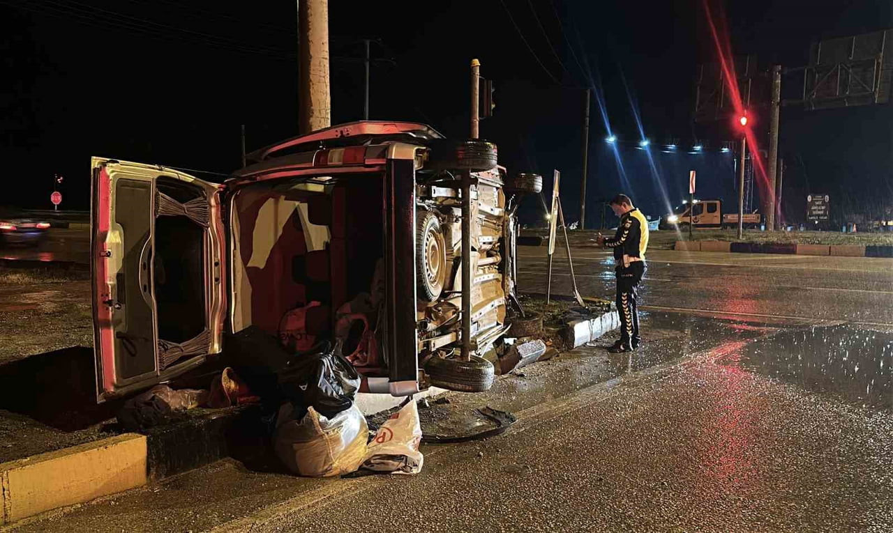 BURDUR'DA MAYIS AYINDA POLİS VE JANDARMA SORUMLULUK BÖLGELERİNDE MEYDANA GELEN 267 TRAFİK...