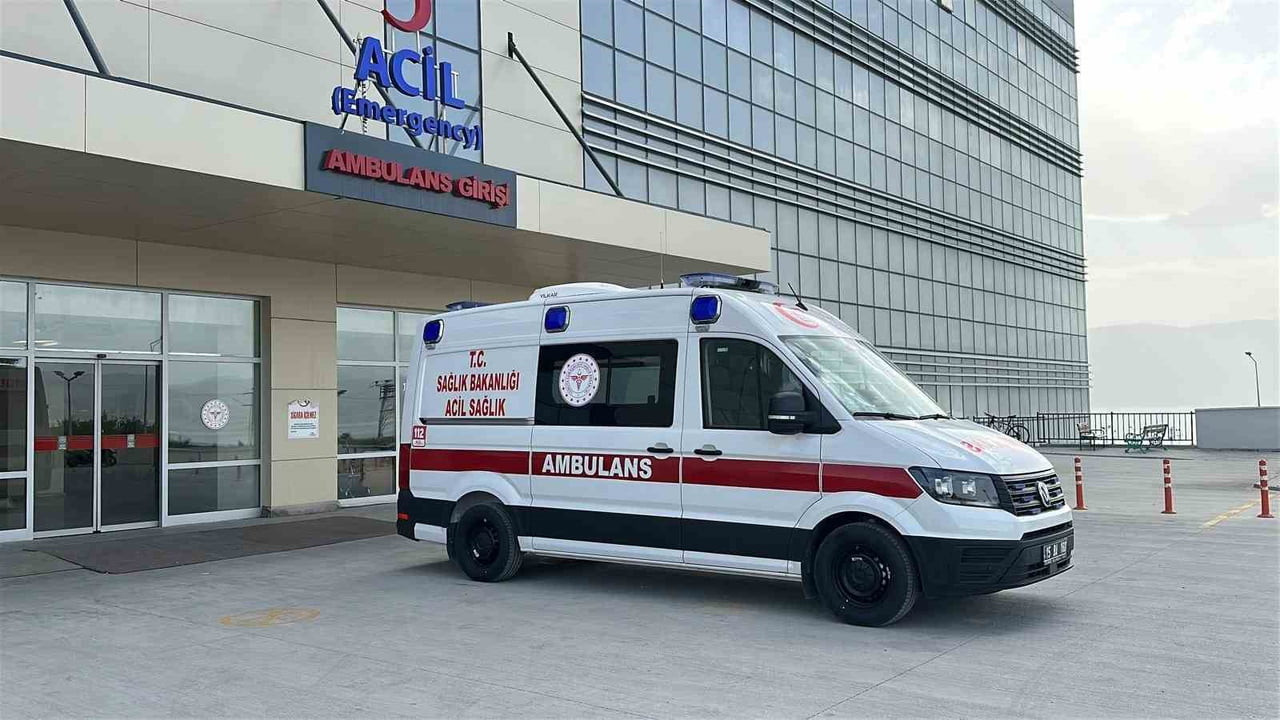 BURDUR'DA TARTIŞTIĞI ESKİ EŞİNİ TABANCA İLE VURDUKTAN SONRA KAYIPLARA KARIŞAN ŞAHSIN YAKALANMASI...