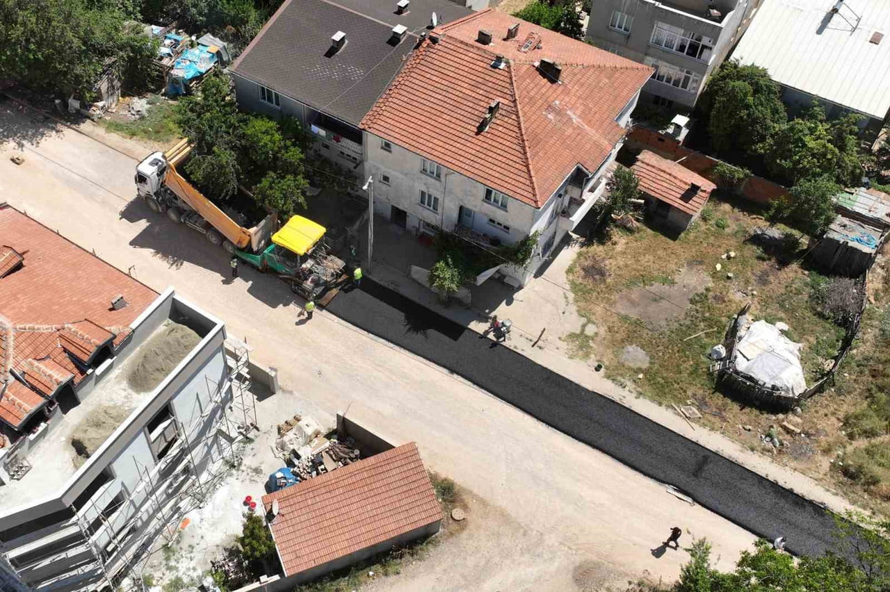 BURSA BÜYÜKŞEHİR BELEDİYESİ, 17 İLÇEDE ALTYAPI VE ÜSTYAPI YATIRIMLARINI ARALIKSIZ SÜRDÜREREK...