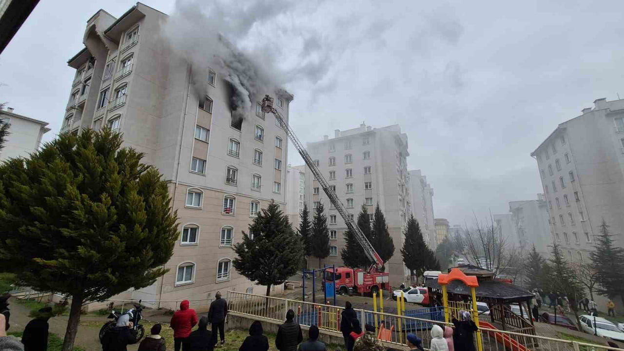BURSA BÜYÜKŞEHİR BELEDİYESİ İTFAİYE DAİRE BAŞKANLIĞI EKİPLERİ, MART AYINDA BİN 335 YANGIN VE OLAYA...