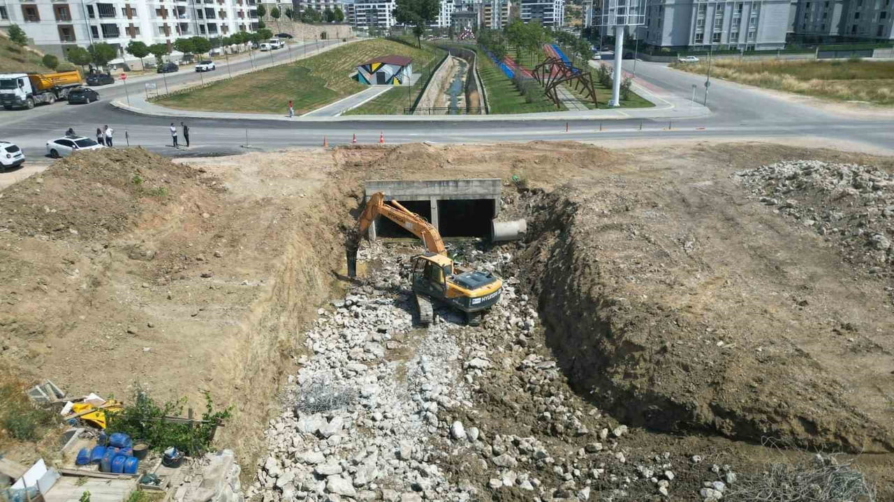 BURSA BÜYÜKŞEHİR BELEDİYESİ, NİLÜFER İLÇESİ BALKAN MAHALLESİ’NE YENİ BULVAR KAZANDIRMAK İÇİN...