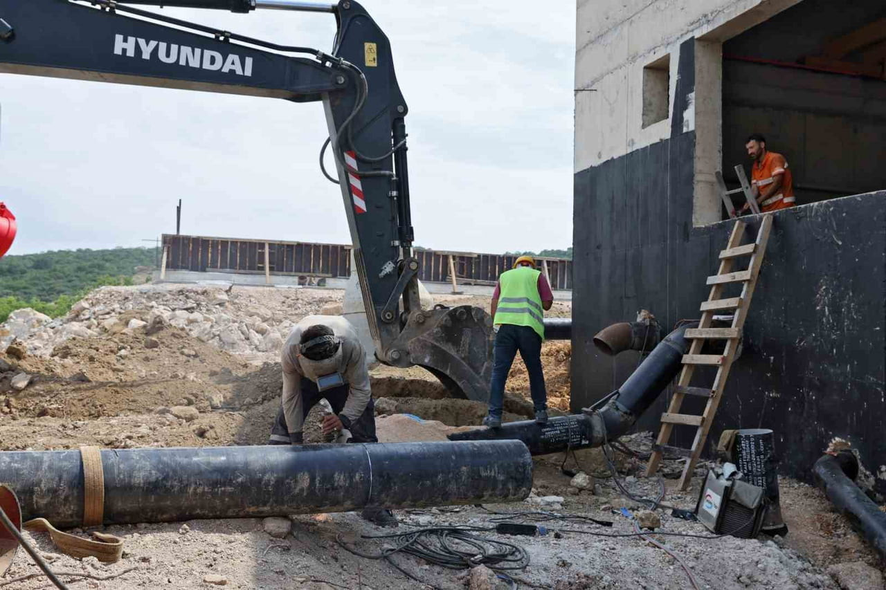 BURSA BÜYÜKŞEHİR BELEDİYESİ, NİLÜFER İLÇESİNİN AKÇALAR MAHALLESİ'NDE ARTAN NÜFUSA BAĞLI OLARAK...