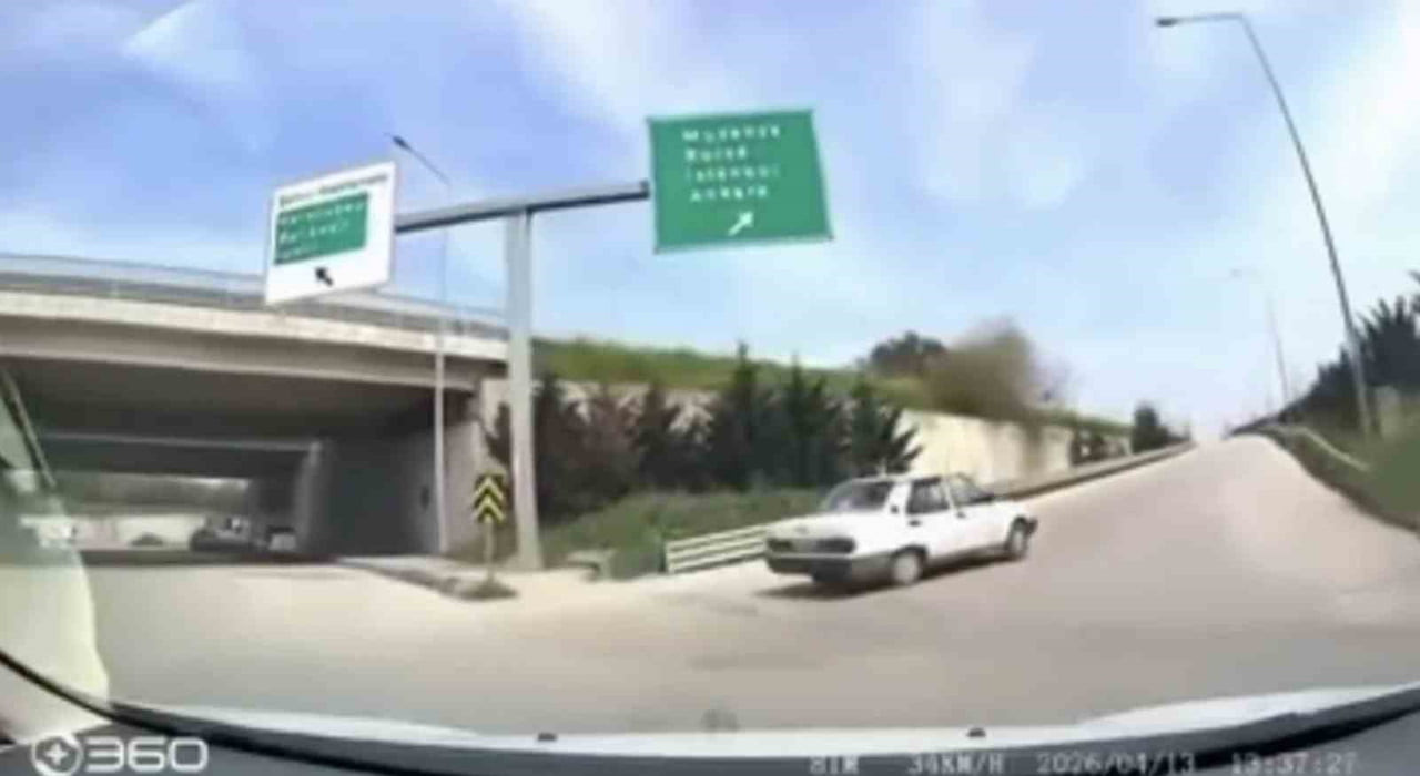 BURSA ŞEHİR HASTANESİ OTOBAN BAĞLANTI KAVŞAĞI’NDA SEYİR HALİNDE OLAN BİR SÜRÜCÜNÜN KARŞISINA, TERS...