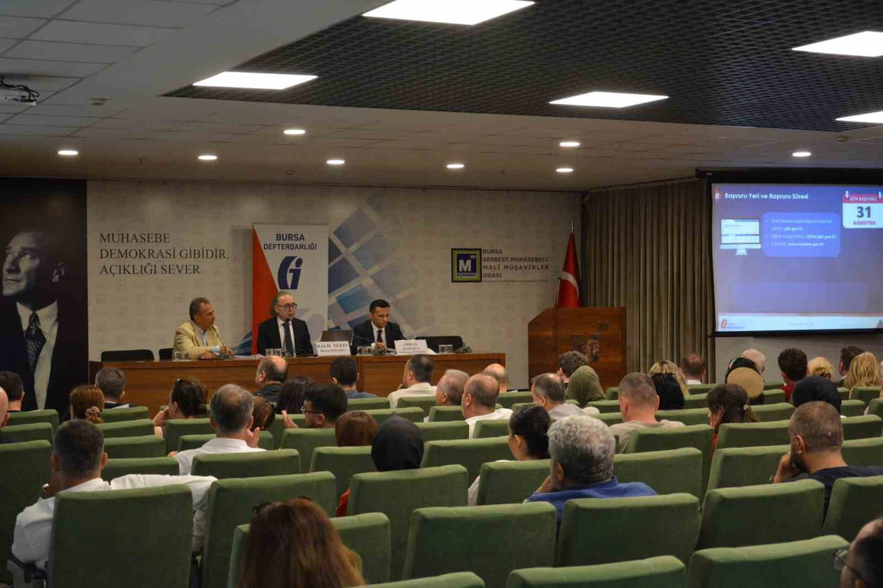 BURSA SERBEST MUHASEBECİ MALİ MÜŞAVİRLER ODASININ EV SAHİPLİĞİNDE DÜZENLENEN "VERGİ VE SGK...