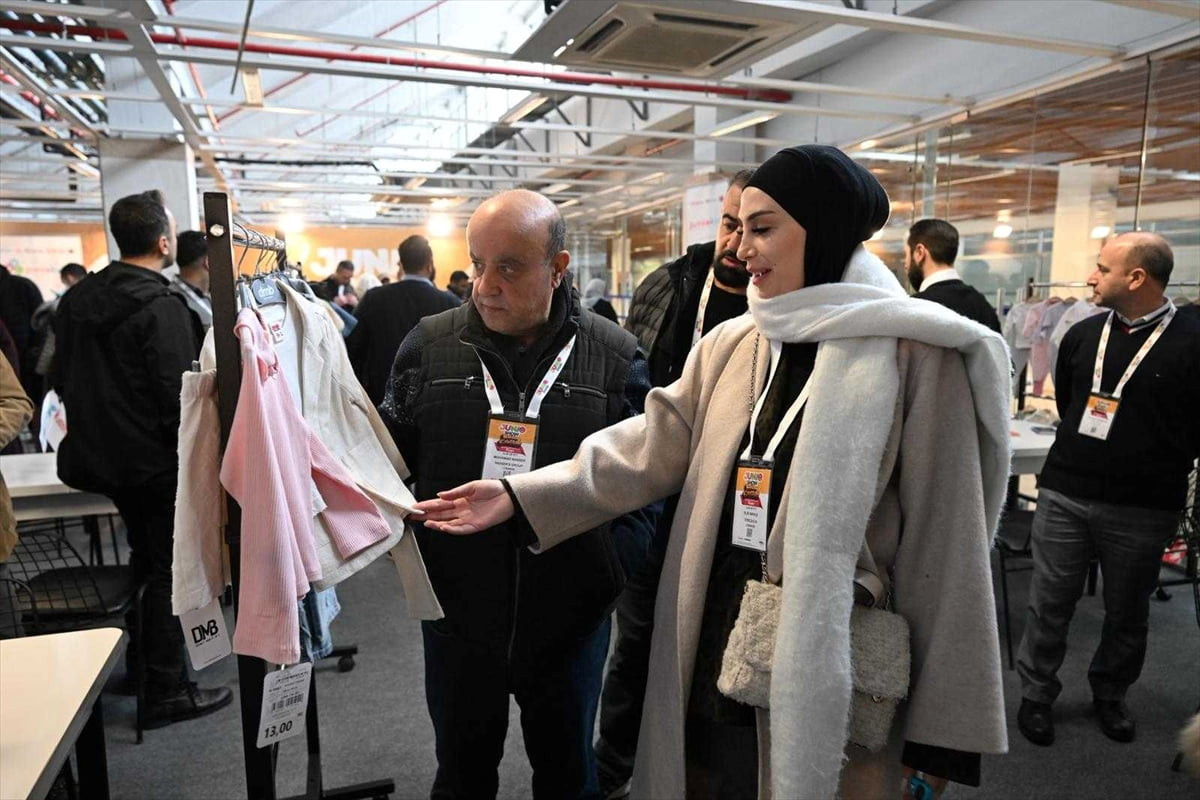 Bursa Uluslararası Bebe, Çocuk Hazır Giyim ve Çocuk İhtiyaçları Fuarı (Junioshow) başladı. Merinos...