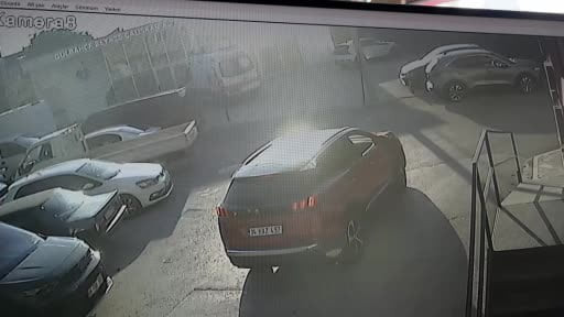 Bursa'da çöp yüzünden 112 çalışanlarına 7-8 kişi böyle saldırdılar: 2 sağlık görevlisi...