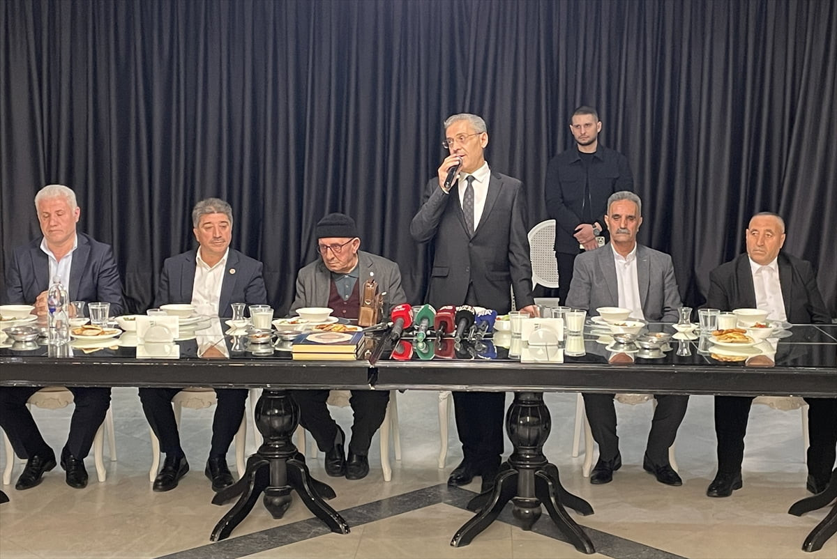 Bursa'da geçen yıl iki grup arasında yaşanan silahlı kavganın tarafları, iftarda bir araya gelerek...