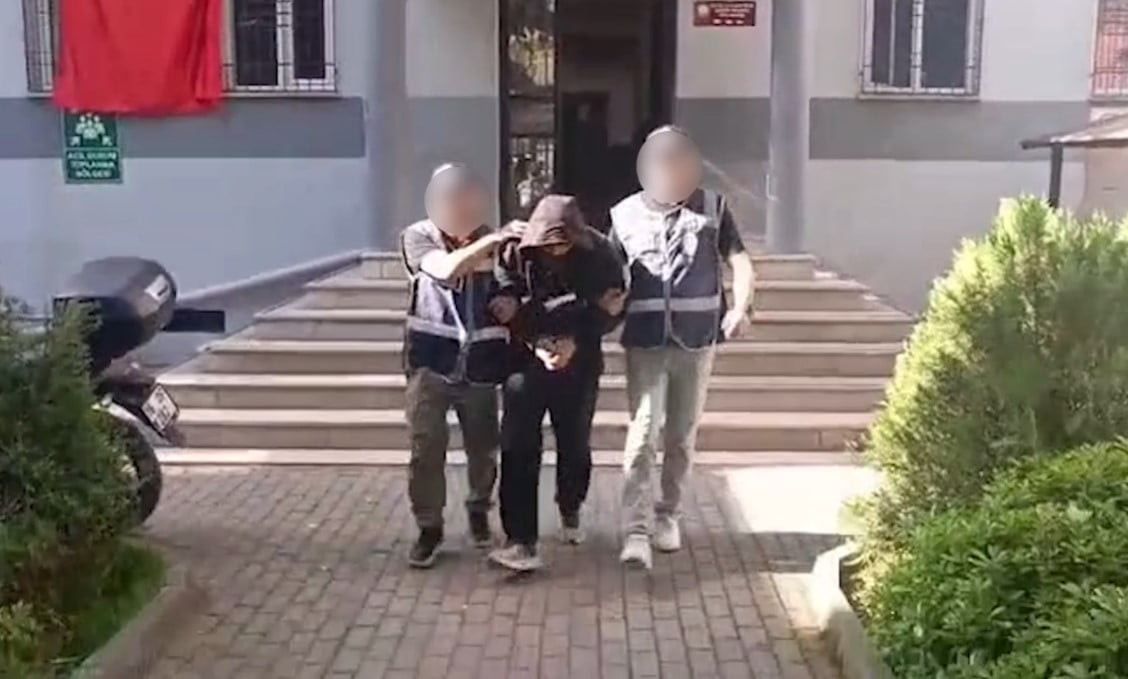 BURSA'DA KESİNLEŞMİŞ HAPİS CEZASI OLAN 4 ŞAHIS YAKALANDI.