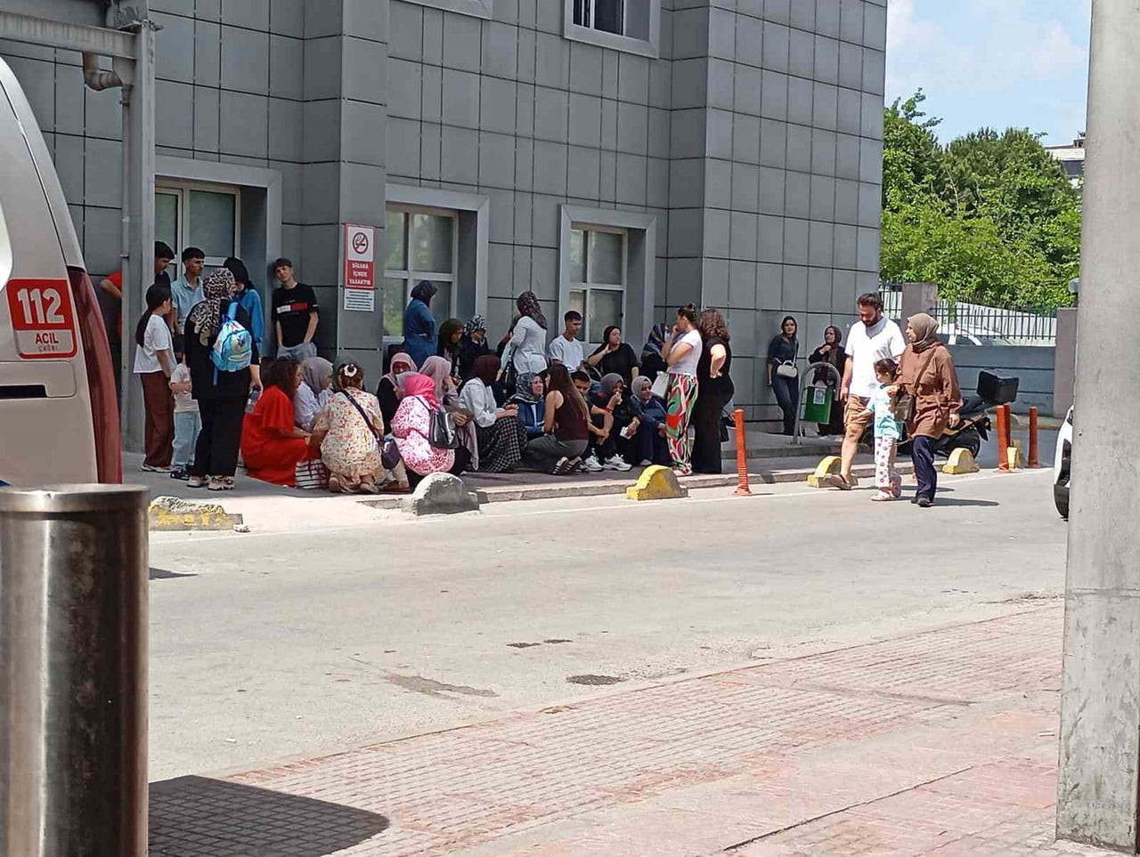 BURSA'DA MEYDANA GELEN MOTOSİKLET KAZASINDA 16 YAŞINDAKİ SÜRÜCÜ KALDIRILDIĞI HASTANEDE HAYATINI...