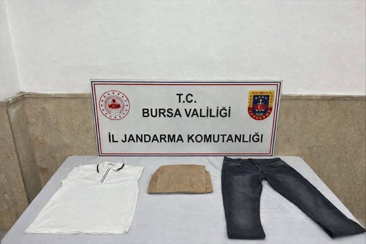 Bursa'da pantolon ve tişörte uyuşturucu emdirerek cezaevine sokmaya çalışan şüpheli gözaltına...