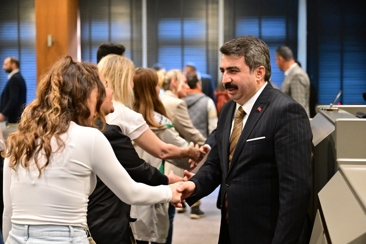 BURSA'DA YILDIRIM BELEDİYE BAŞKANI OKTAY YILMAZ, KURBAN BAYRAMI ÖNCESİ BELEDİYE PERSONELİ İLE...