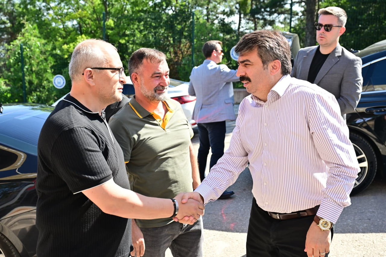 BURSA'DA YILDIRIM BELEDİYE BAŞKANI OKTAY YILMAZ, MAHALLELERİN İHTİYAÇ VE TALEPLERİNİ...