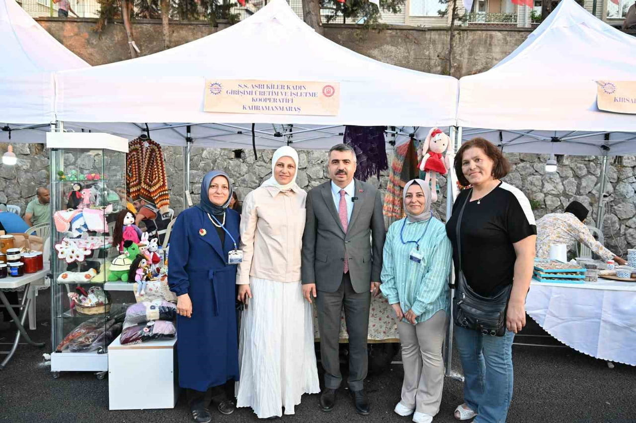 BURSA'DA YILDIRIM BELEDİYESİ TARAFINDAN GELENEKSEL HALE GETİRİLEN EL EMEKLERİ FESTİVALİ’NİN...