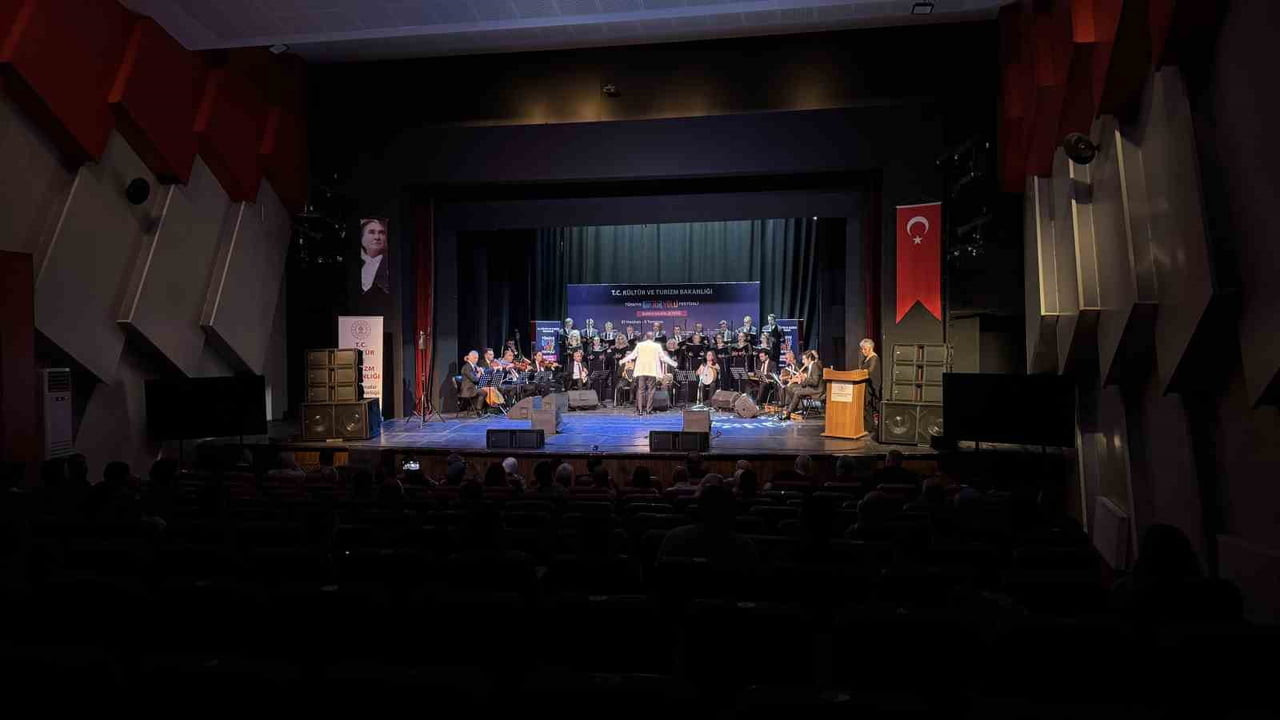 BURSA'NIN FETHİNİN 700. YILINA ÖZEL BESTE YARIŞMASINDA ÖDÜLLER SAHİPLERİNİ BULDU
