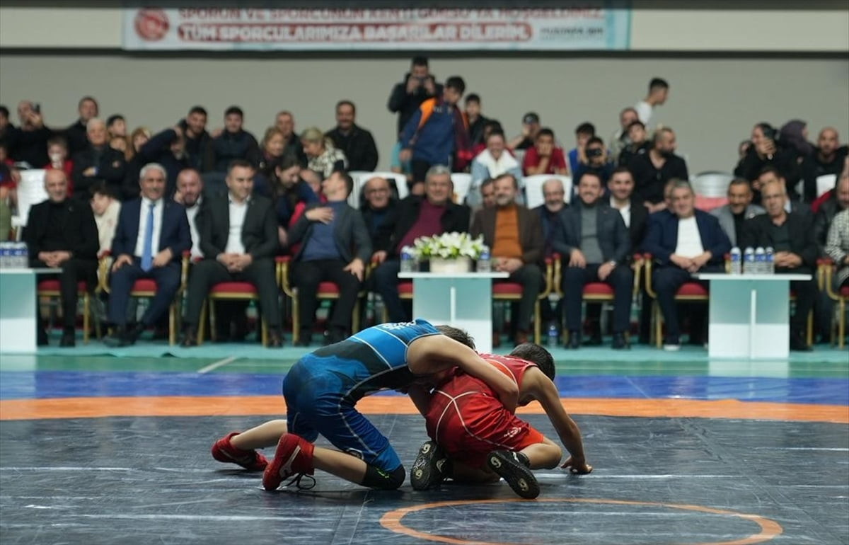 Bursa'nın Gürsu Belediyesi himayesinde bu yıl üçüncü kez düzenlenen "Şehit Cüneyt Yıldız 15 Yaş...