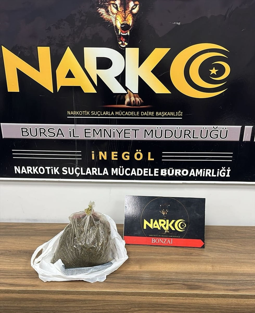 Bursa'nın İnegöl ilçesinde uyuşturucu madde ticareti yaptığı belirlenen 2 kişi yakalandı. Yapılan...
