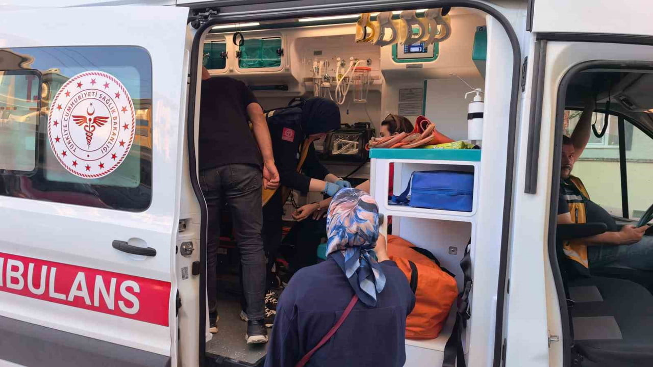 BURSA’DA FECİ KAZA : 4 YARALI