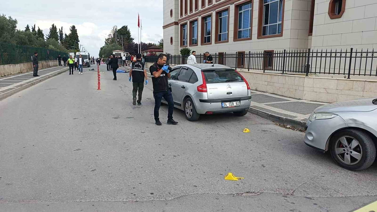 BURSA’DA GÖRÜLEN CİNAYET DAVASI İÇİN YALOVA ADLİYESİ’NE TANIK OLARAK İFADE VERMEYE GİDEN ŞAHSI...