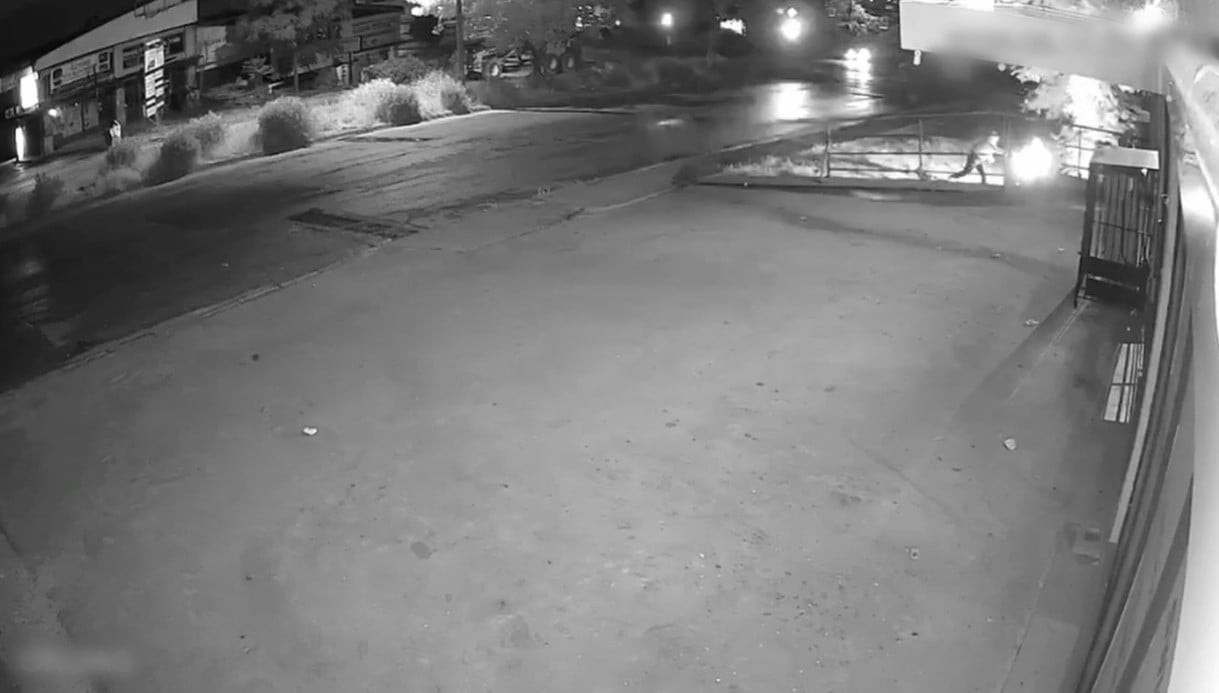 BURSA’DA İŞ YERİNE YÖNELİK MOLOTOFLU GASP SALDIRISI DÜZENLEYEN SUÇ ÖRGÜTÜ ÜYESİ 5 ŞÜPHELİ ŞAHIS...