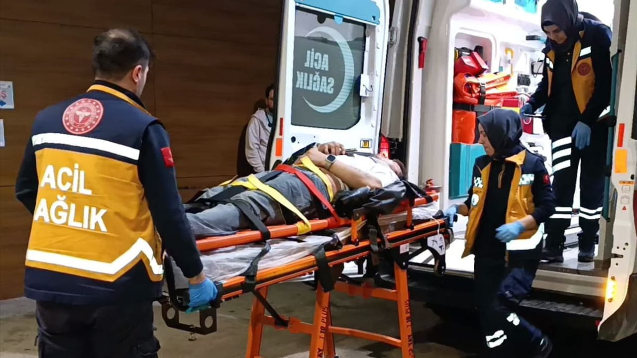 Bursa'da Yaya Geçidinde Geçen Kazada Bir Kişi Yaralandı