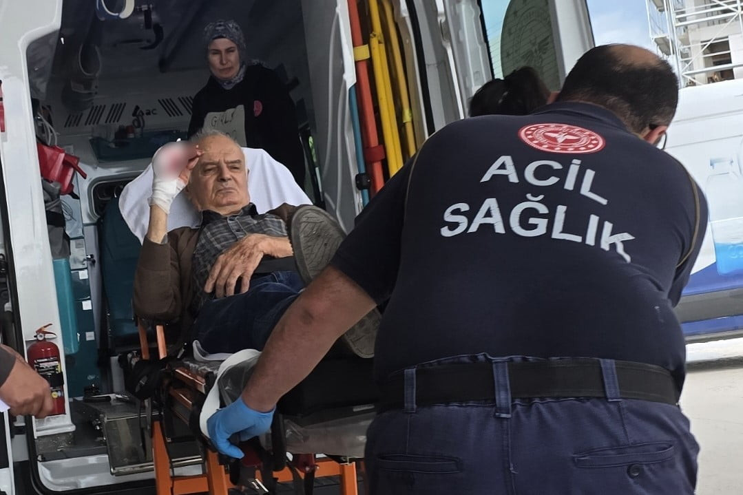 BURSA’NIN İNEGÖL İLÇESİNDE MEYDANA GELEN İŞ KAZASINDA, ELİNİ BIÇKI MAKİNESİNE KAPTIRAN MOBİLYA...