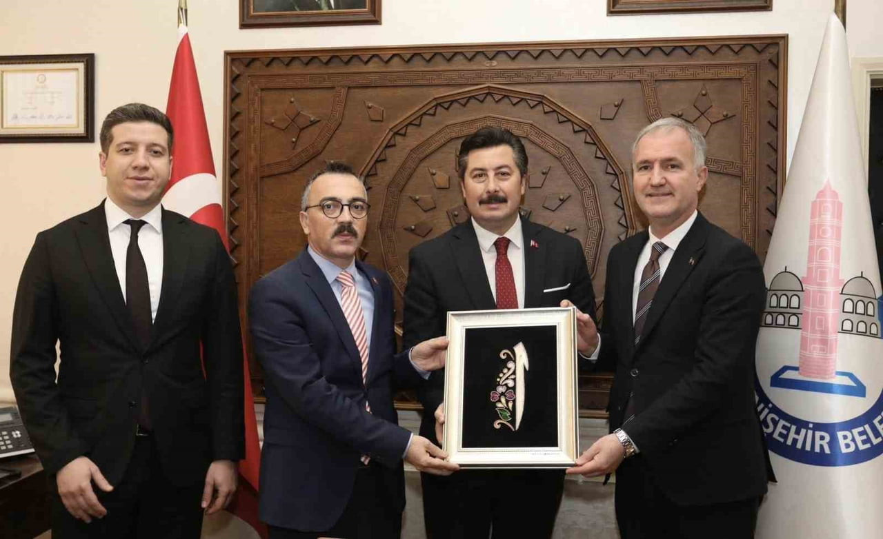 BURSA’NIN YENİŞEHİR İLÇESİNDE YAPILAN ÖNEMLİ GÖRÜŞMEDE İNEGÖL VE YENİŞEHİR’DE İSTİHDAM VE YENİ...