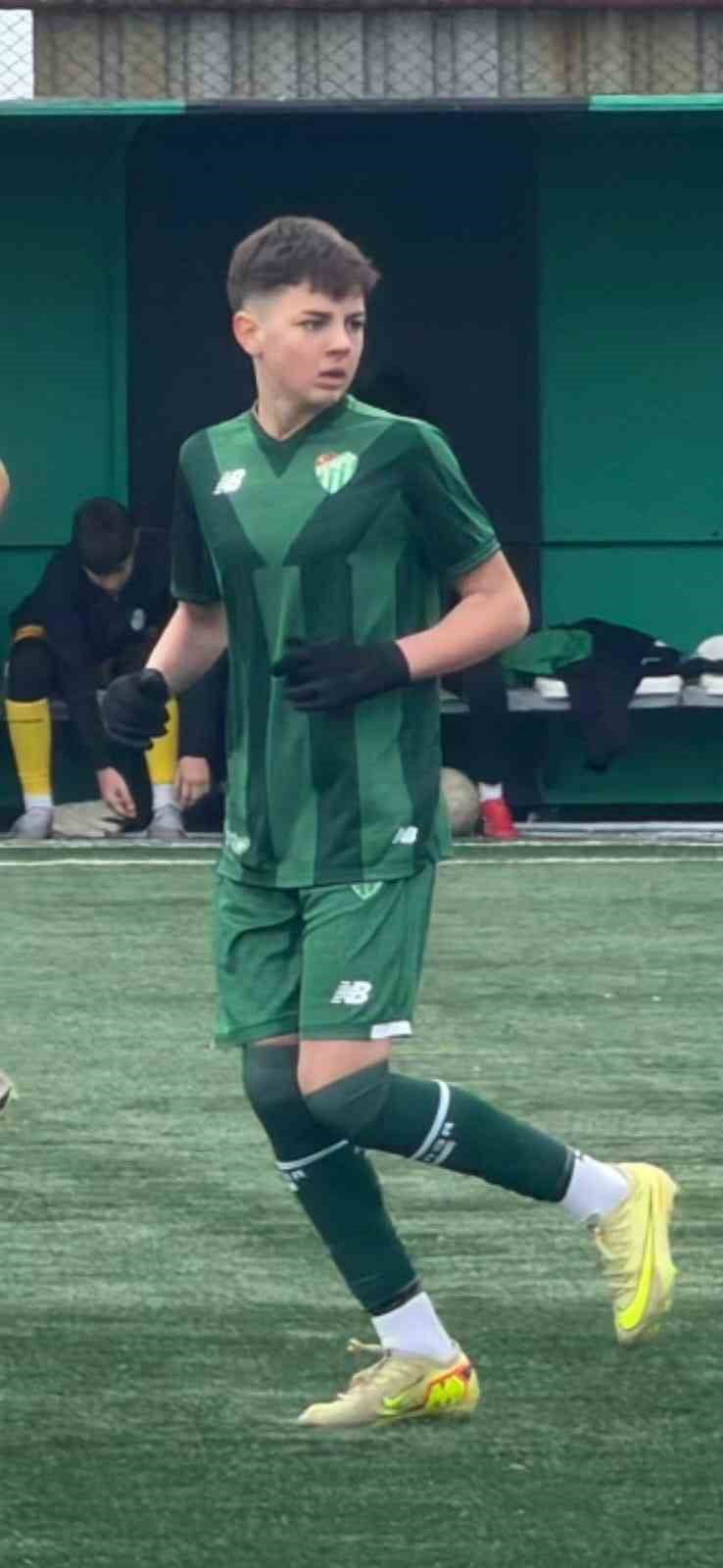 BURSASPORLU BULUT SÖNMEZ GELECEK VAAD EDİYOR