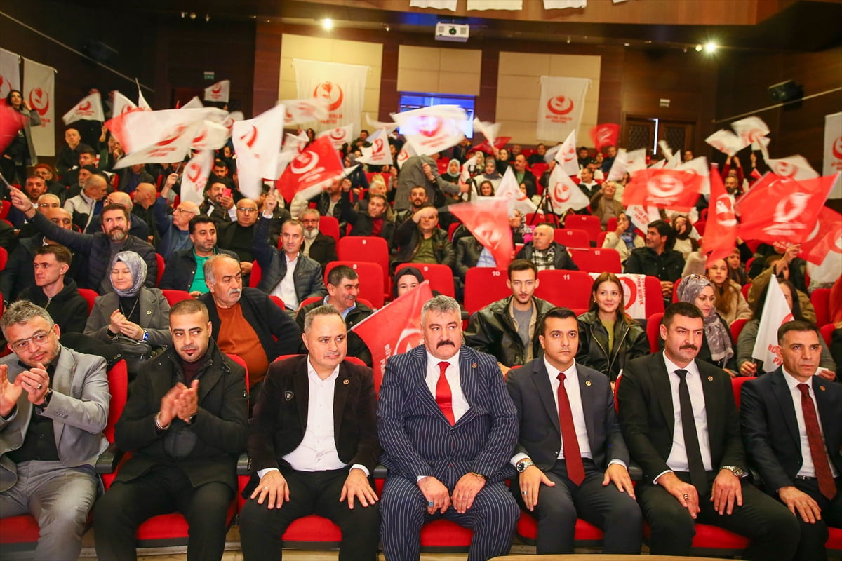 Büyük Birlik Partisi (BBP) Genel Başkan Yardımcısı Samet Bağcı (sağ 3), partisinin Atatürk Kültür...