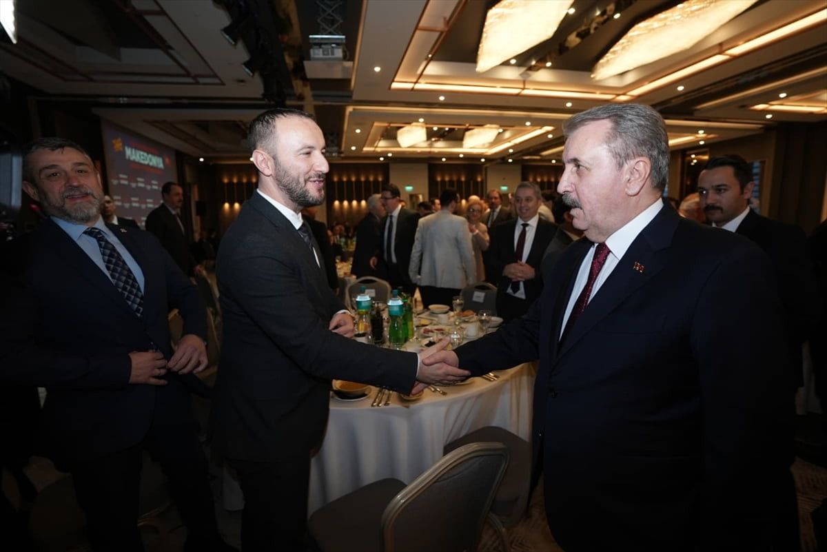 Büyük Birlik Partisi (BBP) Genel Başkanı Mustafa Destici, Kuzey Makedonya'nın başkenti Üsküp'te...