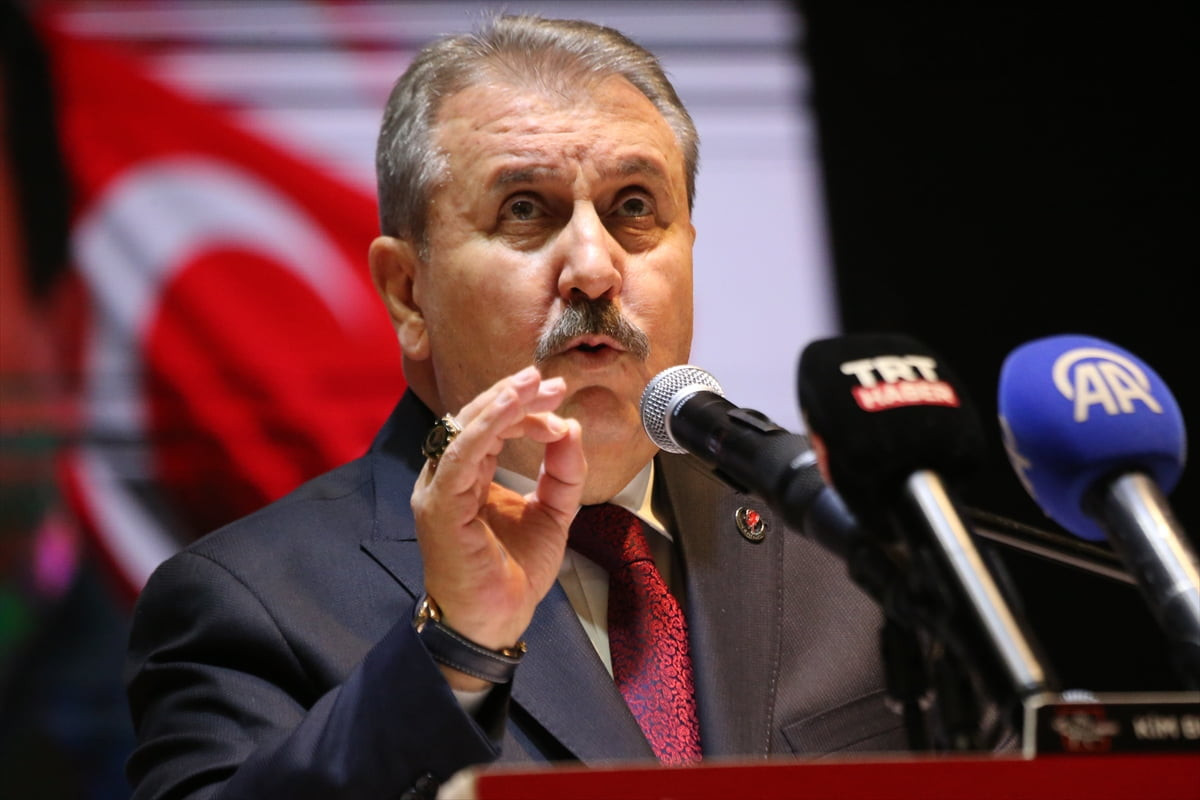 Büyük Birlik Partisi Genel Başkanı Mustafa Destici, Şanlıurfa'da, Mehmet Akif İnan Konferans...