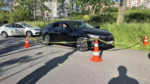 Büyükçekmece'de bir vatandaşın, otomobilinin yanında cansız bedeni bulundu