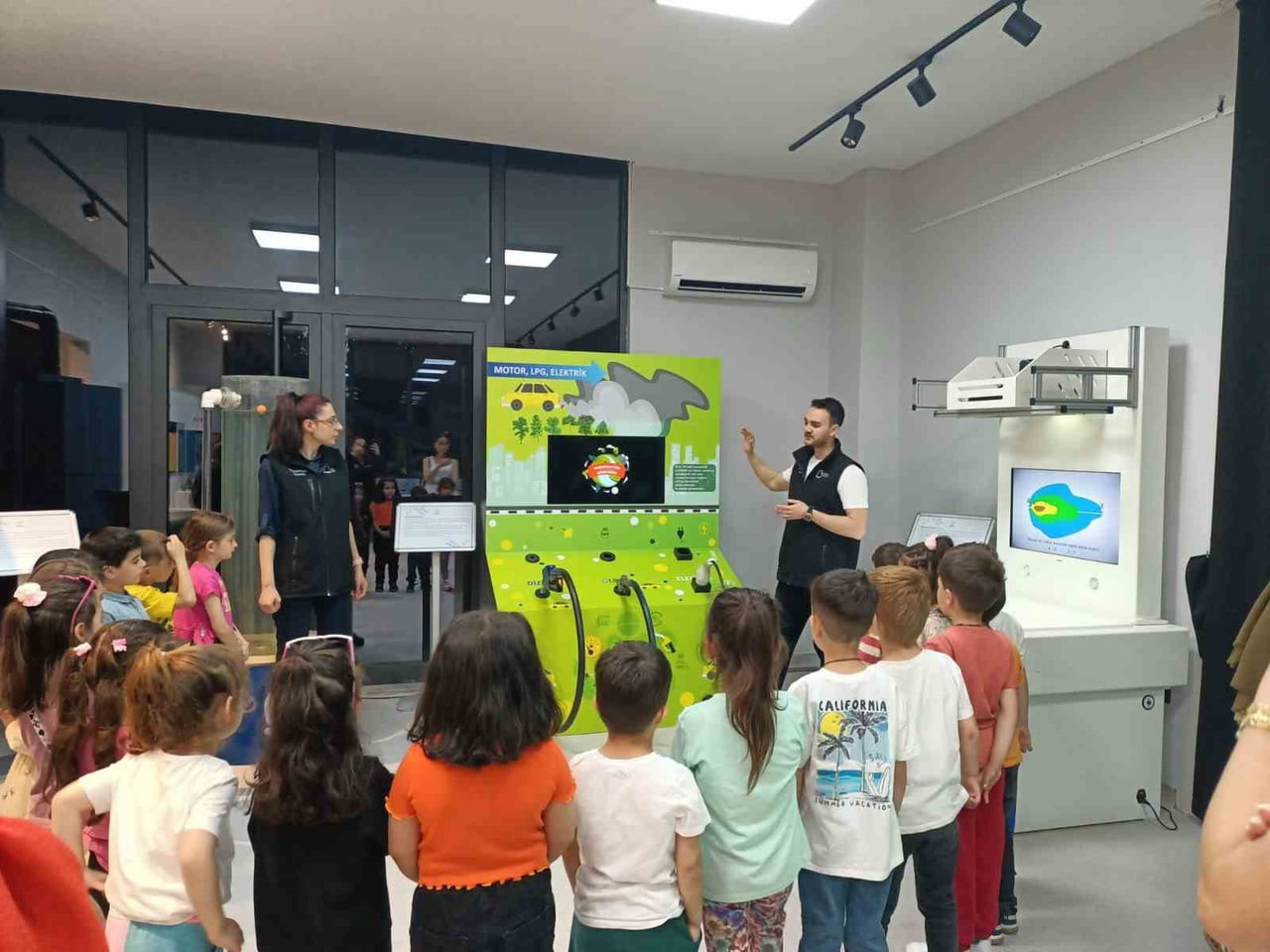 BÜYÜKŞEHİR BELEDİYESİ, ÇOCUKLARI BİLİM VE ÇEVREYLE BULUŞTURDU