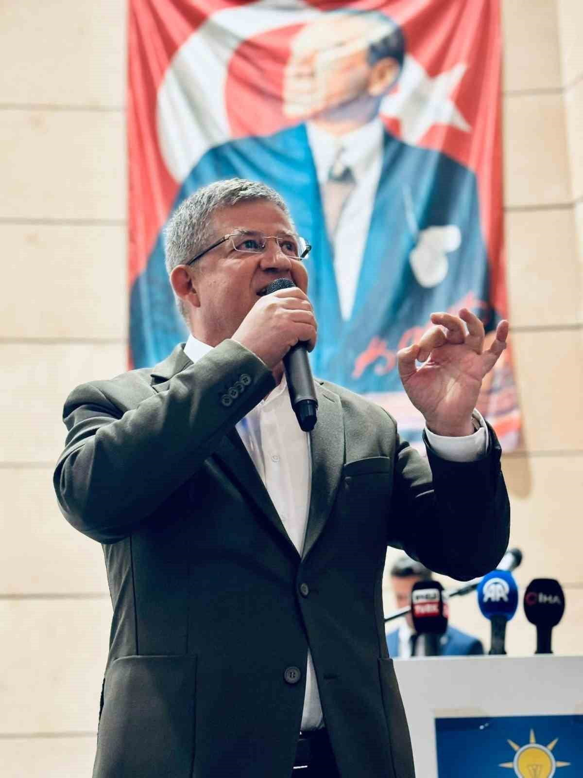 ÇALIŞMA VE SOSYAL GÜVENLİK BAKANI PROF. DR. VEDAT IŞIKHAN, BİR DİZİ ZİYARET VE PROGRAMLARA...