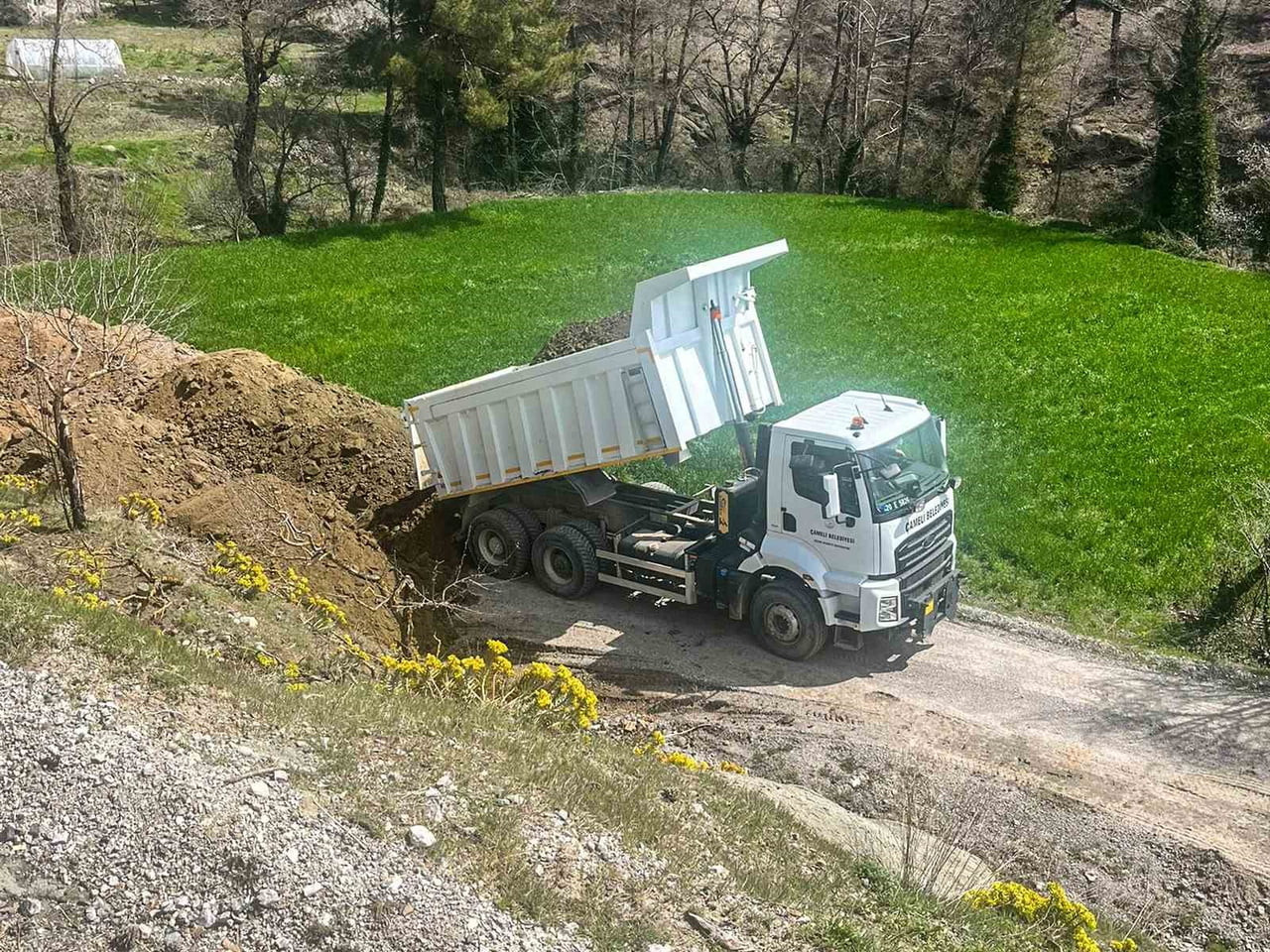 ÇAMELİ BELEDİYESİ, 2026 ASFALT PROGRAMI ÖNCESİNDE MAHALLELERDE ALTYAPI HAZIRLIKLARINA...