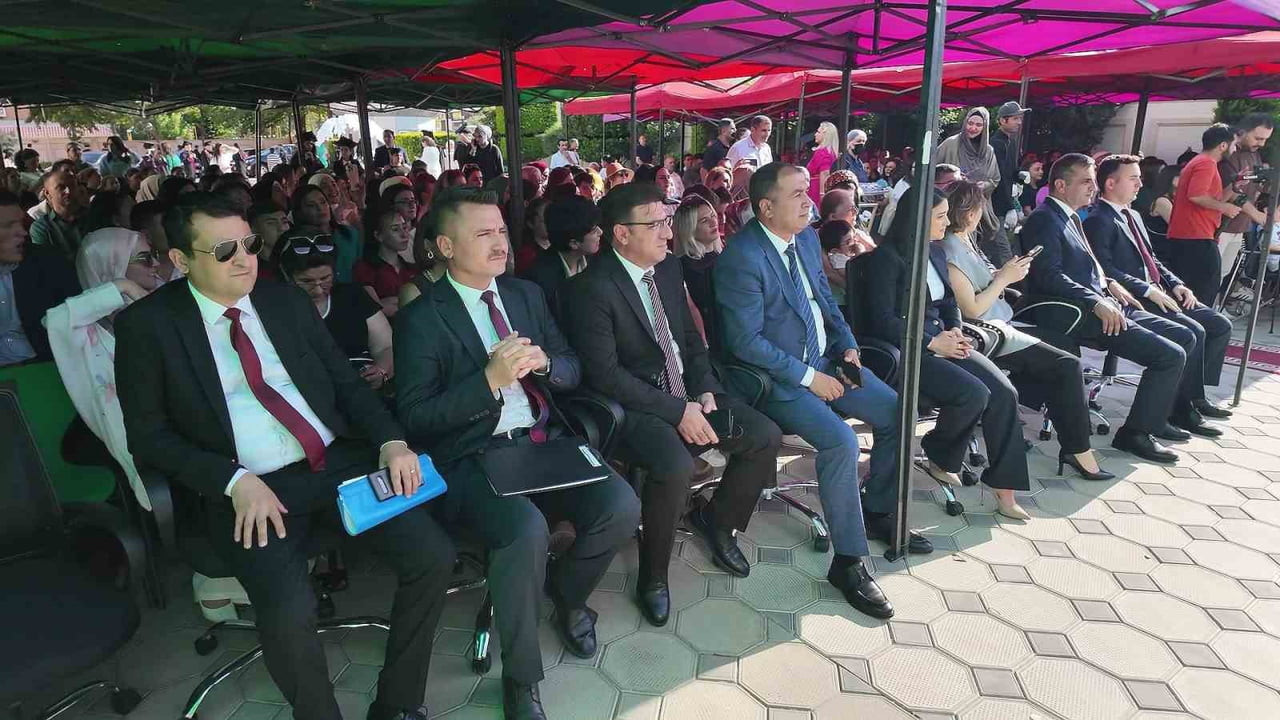 ÇAMELİ'DEN BİLESUVAR'A GERÇEKLEŞTİRİLEN ÖĞRENCİ ZİYARETİ KAPSAMINDA, ŞEHİT MÜBARİZ İBRAHİMOV...