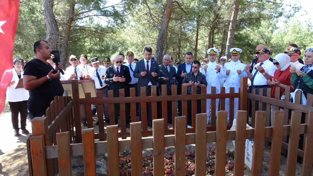 ÇANAKKALE MUHAREBELERİ’NİN MEZARI BİLİNEN TEK ŞEHİT DOKTORU OLAN TABİP BİNBAŞI MEHMET İSMAİL BEY...