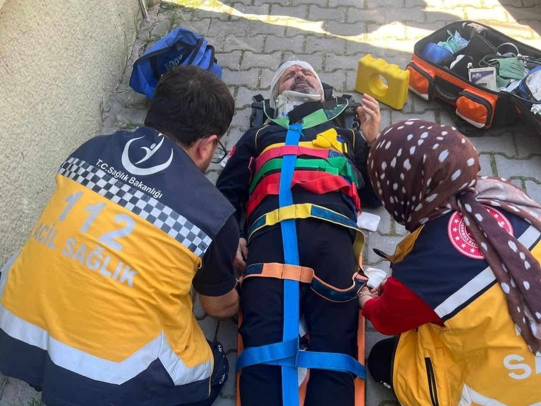 ÇANAKKALE'DE 112 PERSONELİNE TRAVMA İLERİ YAŞAM DESTEĞİ (TİLYAD) EĞİTİMİ VERİLDİ.
