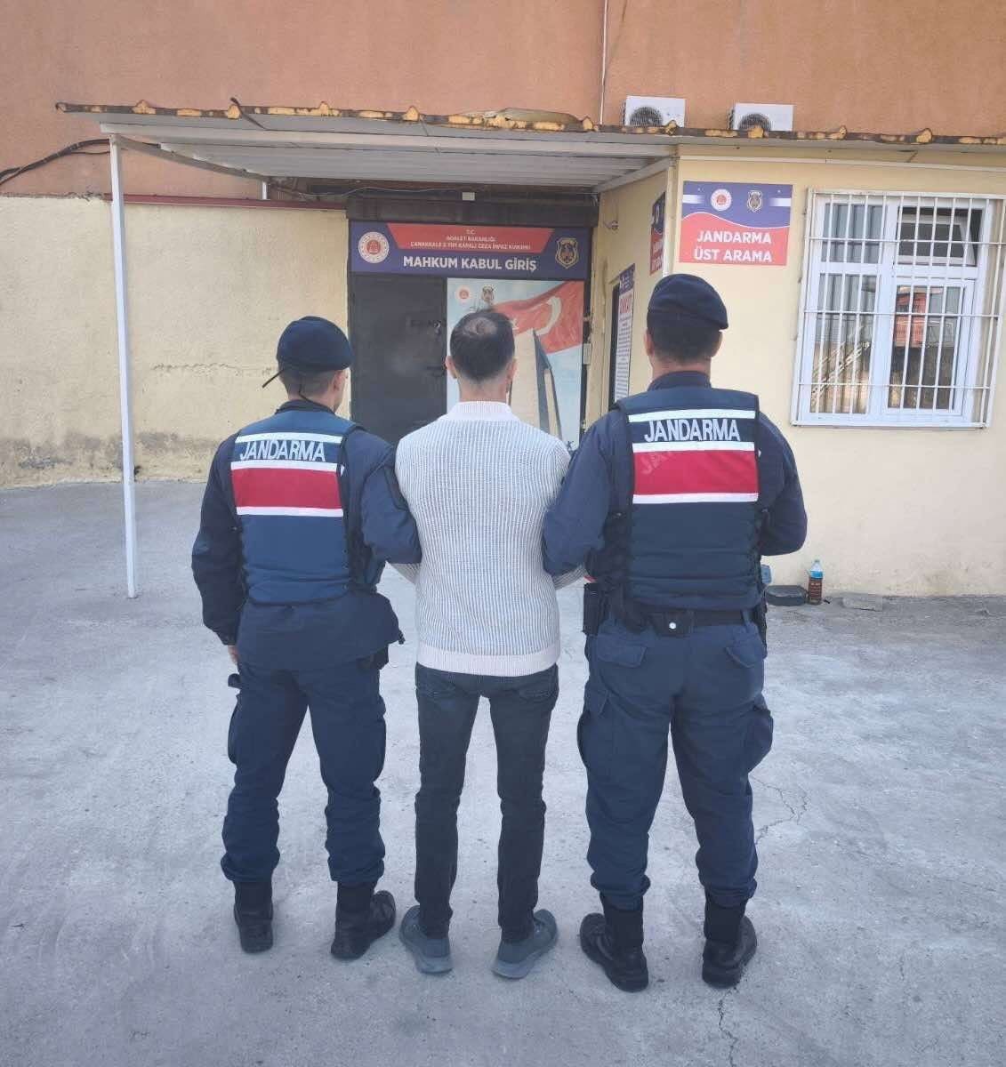 ÇANAKKALE'DE JANDARMA EKİPLERİNCE ÇEŞİTLİ SUÇLARDAN ARANAN 101 ŞÜPHELİ YAKALANIRKEN 18'İ...