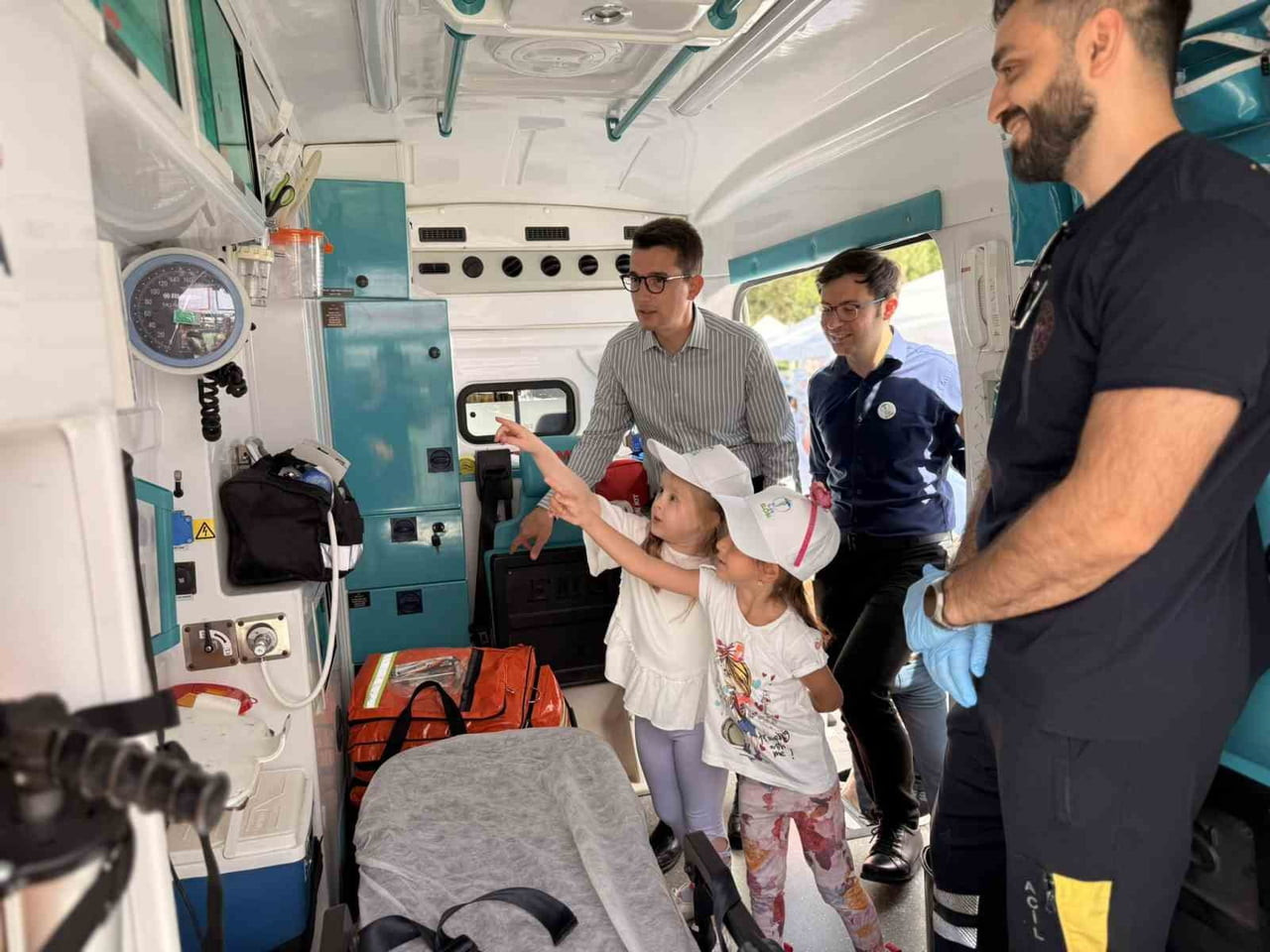 ÇANAKKALE'NİN EZİNE İLÇESİNDE 'SAĞLIKLI ÇOCUK, SAĞLIKLI GELECEK' PROGRAMI ÇERÇEVESİNDE EZİNE YAHYA...