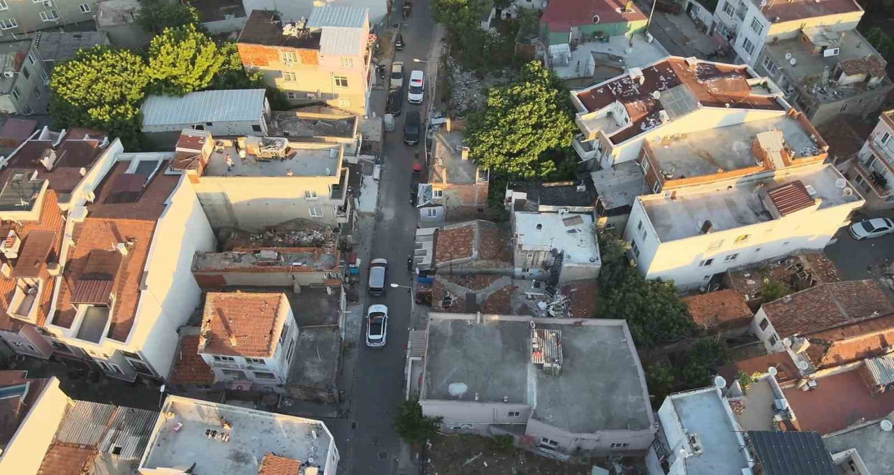 ÇANAKKALE’DE SUÇ İŞLEME AMACIYLA ÖRGÜT KURMA-NİTELİKLİ YAĞMA VE TEFECİLİK YAPAN ORGANİZE SUÇ...