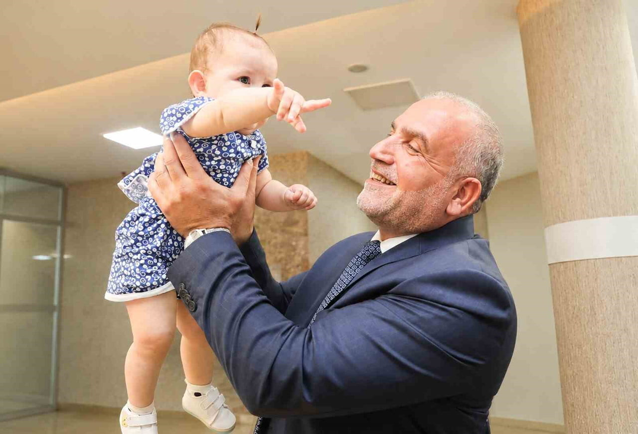 CANİK BELEDİYESİ, TÜM ANNE ADAYLARINA VE DOĞUM YAPAN ANNELERE "BEBEK DESTEK PAKETİ" HEDİYE ETMEYE...