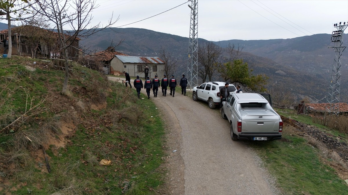Çankırı'da 17 Ekim'de kaybolan yaşlı kadın için başlatılan arama çalışmaları sürüyor.