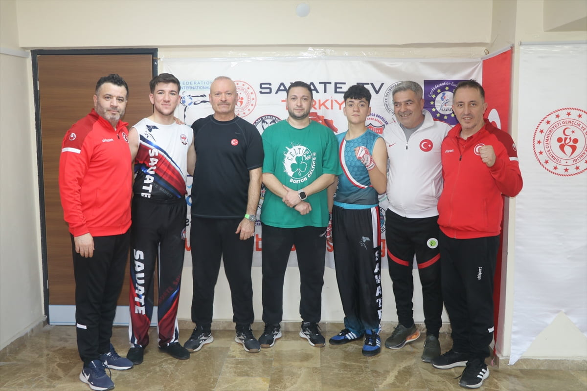 Çankırı'da birinci kademe savate yardımcı antrenörlük kursu düzenlendi. Savate Genel Koordinatörü...