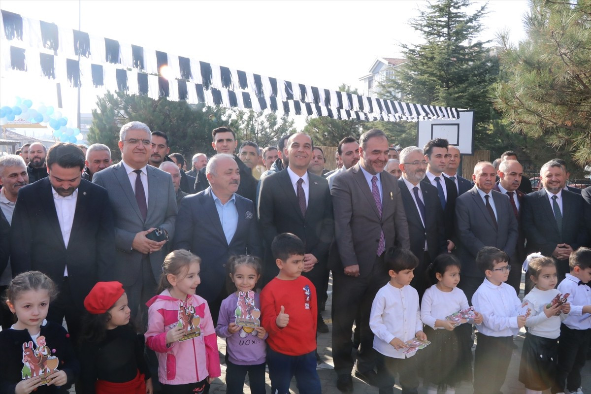 Çankırı'daki bir anaokuluna düzenlenen törenle “Keloğlan Anaokulu” adı verildi. Programa, Vali...