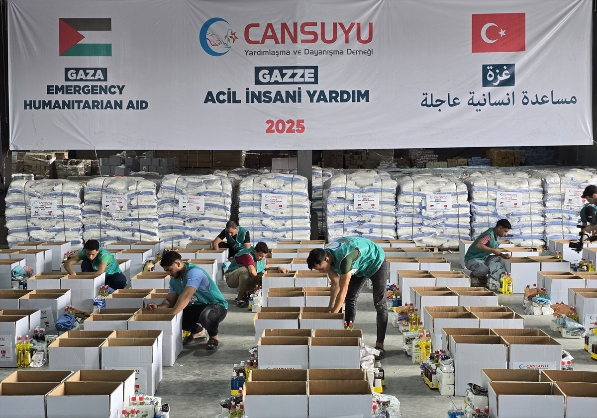 Cansuyu Yardımlaşma ve Dayanışma Derneğince, Gazze'ye 400 ton acil insani yardım ulaştırılacak....