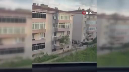 Çatalca’da balkondaki intihar girişimi son anda önlendi