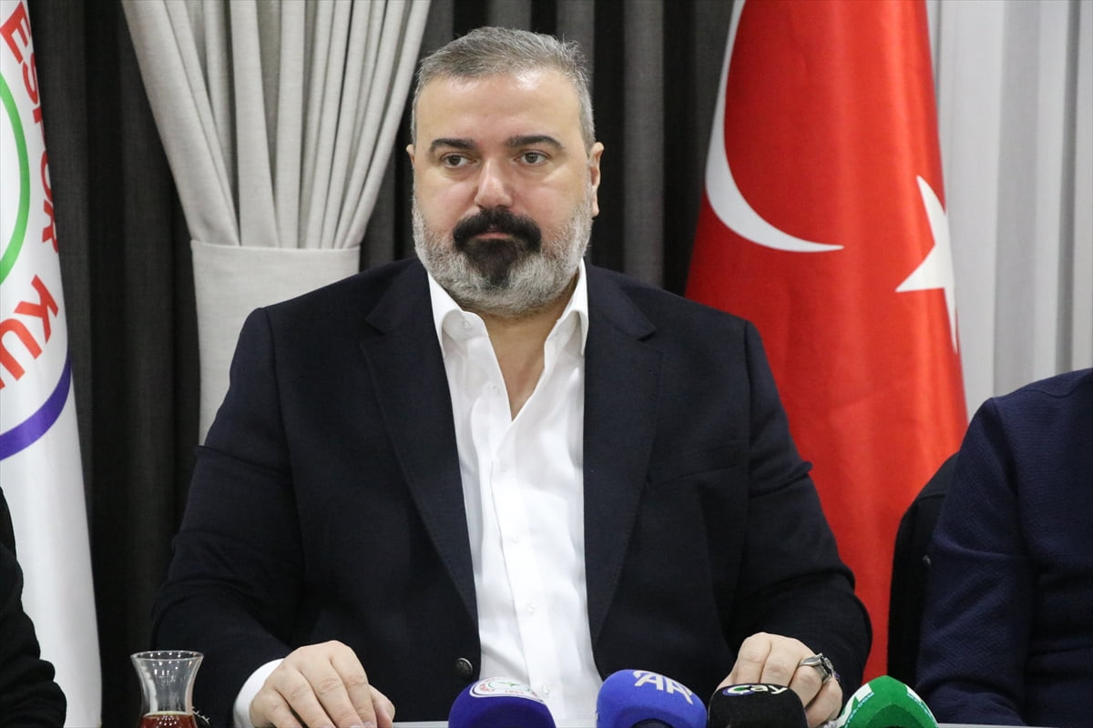 Çaykur Rizespor Kulüp Başkanı İbrahim Turgut (fotoğrafta), Mehmet Cengiz Tesisleri'nde iftar...