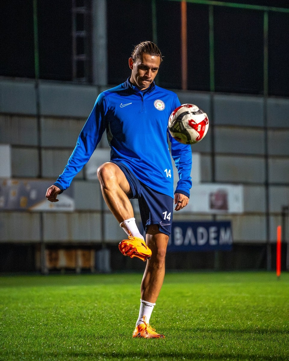 Çaykur Rizespor, Trendyol Süper Lig'in 13. haftasında 23 Kasım Pazar günü sahasında Fenerbahçe ile...