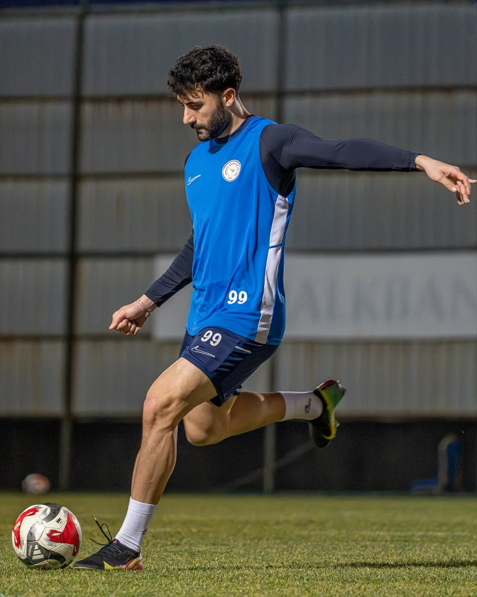 Çaykur Rizespor, Trendyol Süper Lig'in 20. haftasında deplasmanda RAMS Başakşehir ile yapacağı...